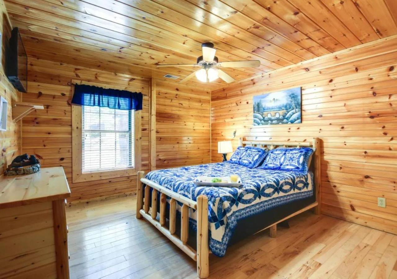 Fabulous Pet-Friendly, Family Cabin With Outdoor Kitchen, Hot Tub, Sauna, Fireplace, Theater Room, Arcade, Pool Table, And Fire Pit Within Minuties Of Dollywood Севьервилл Экстерьер фото